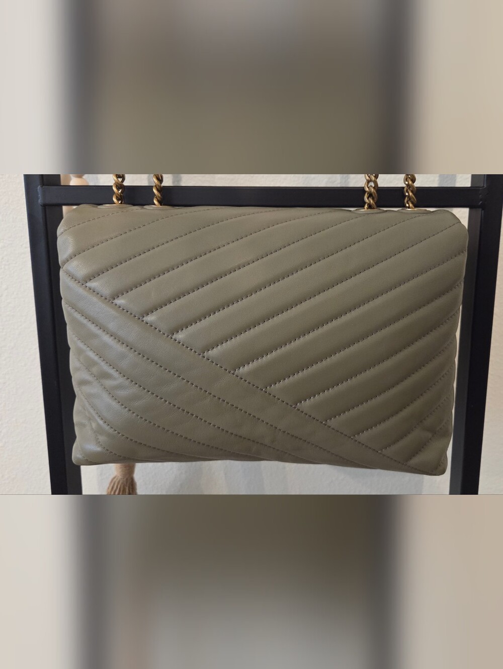 Tory Burch Kira Chevron Convertible Shoulder Bag - Picture 4 of 11